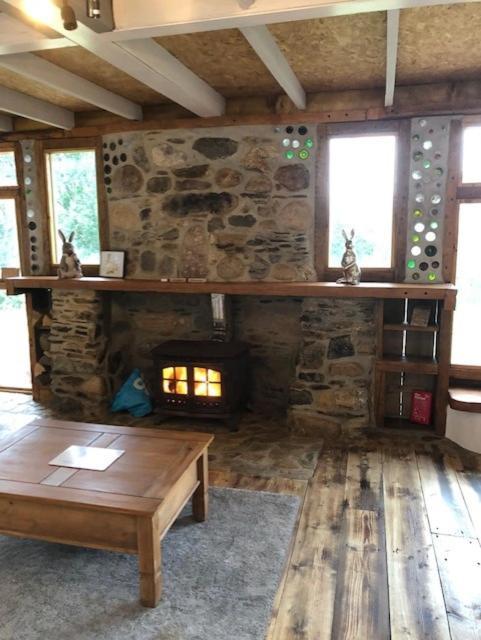 Rabbits 1Or 2 Bedroom Hobbit Style Hillset Earthen Dartmoor Eco Home 사우스브렌트 외부 사진
