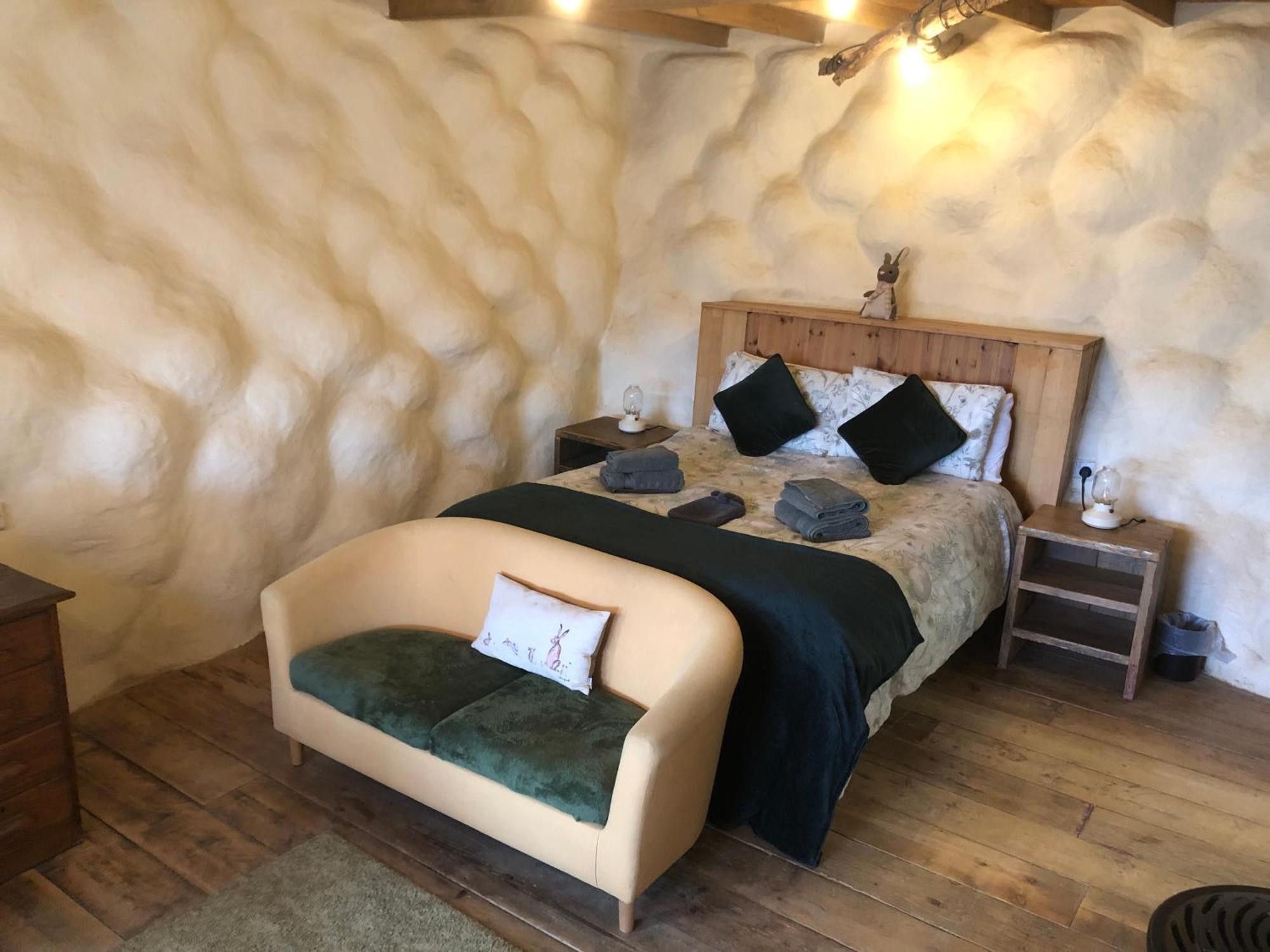 Rabbits 1Or 2 Bedroom Hobbit Style Hillset Earthen Dartmoor Eco Home 사우스브렌트 외부 사진